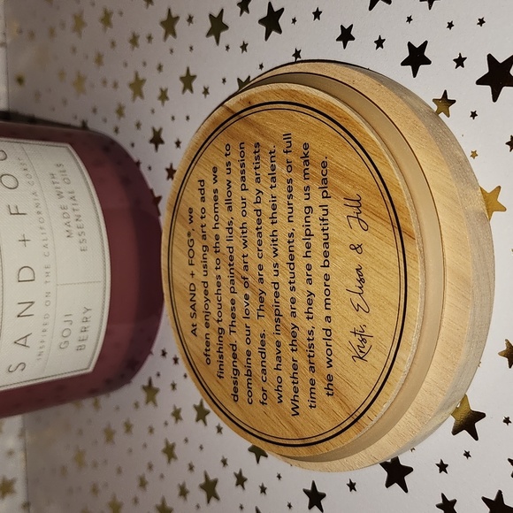 Brand New Sand + Fog Goji Berry Soy Wax Blend Candle - Picture 7 of 7